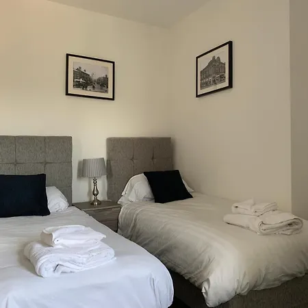 Market Place Serviced Apartments, Leek Esterno foto