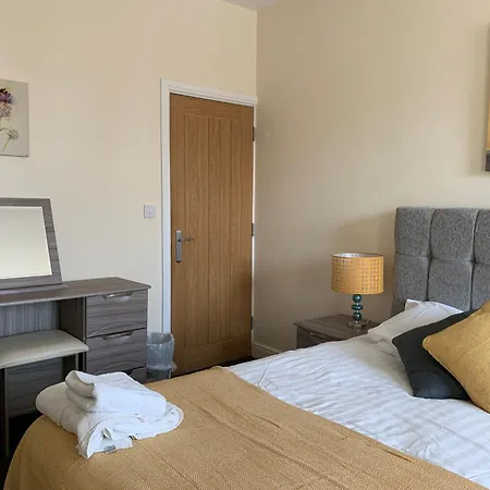 Market Place Serviced Apartments, Leek Esterno foto