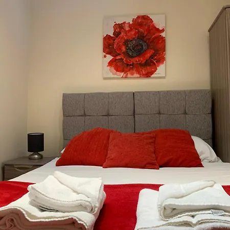Market Place Serviced Apartments, Leek Esterno foto