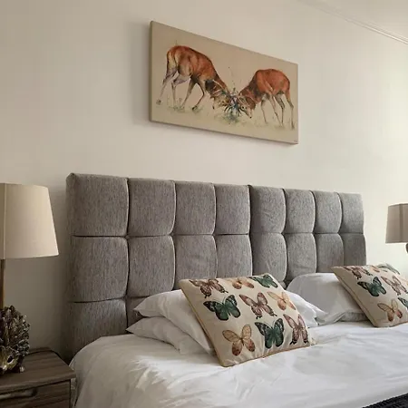 Market Place Serviced Apartments, Leek Esterno foto