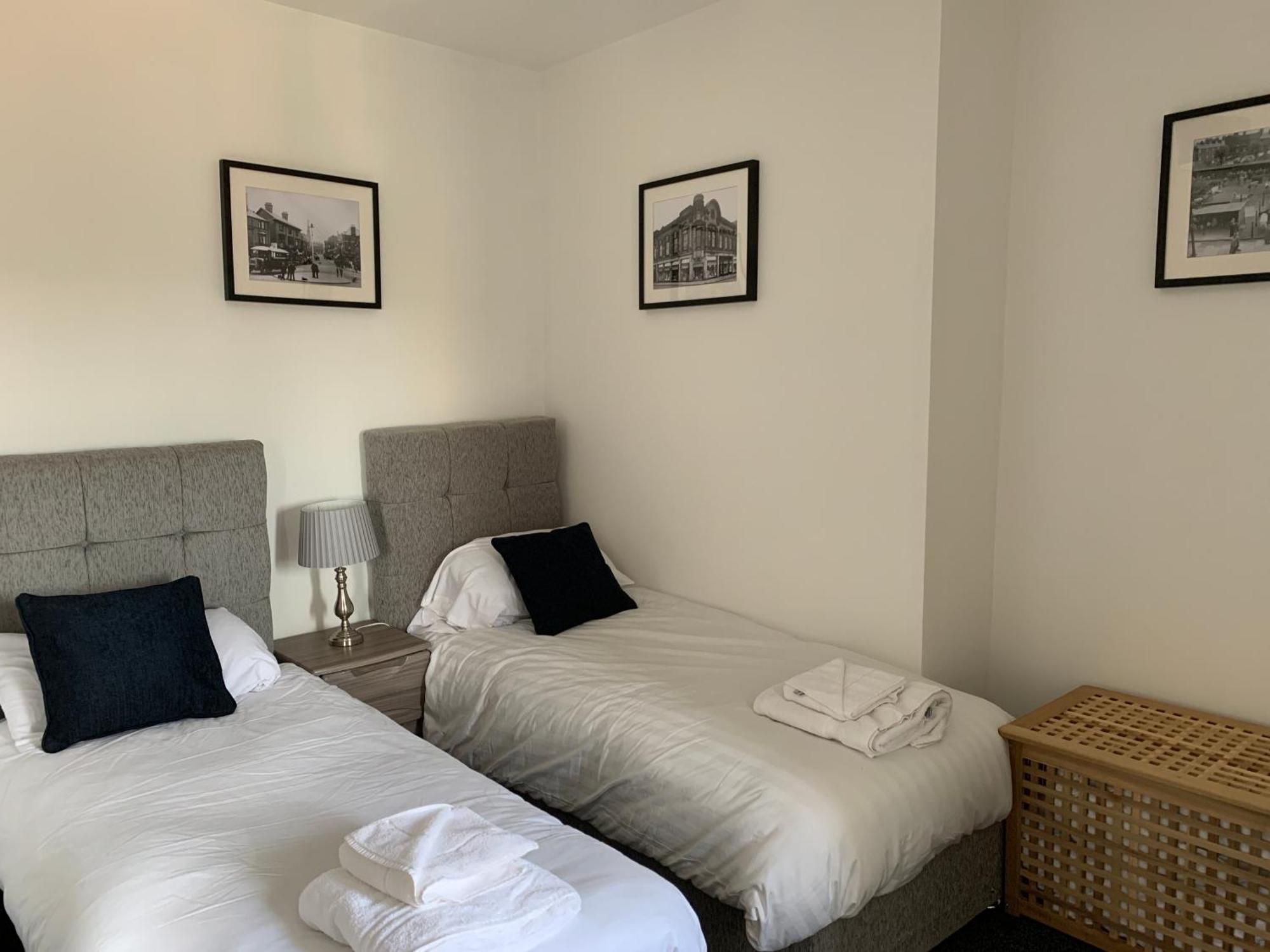 Market Place Serviced Apartments, * Leek