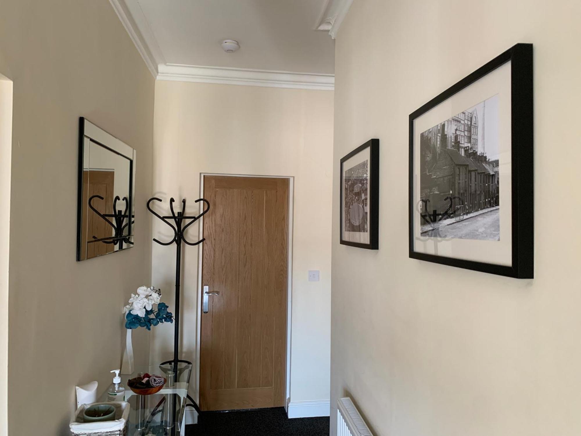 Market Place Serviced Apartments, Apartment *