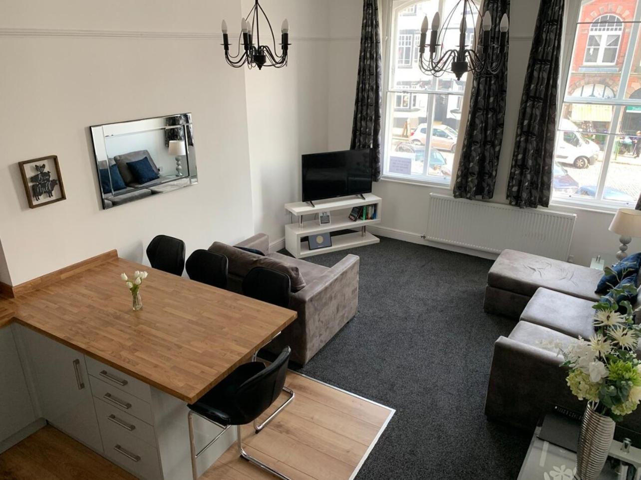 Market Place Serviced Apartments, Apartment Leek