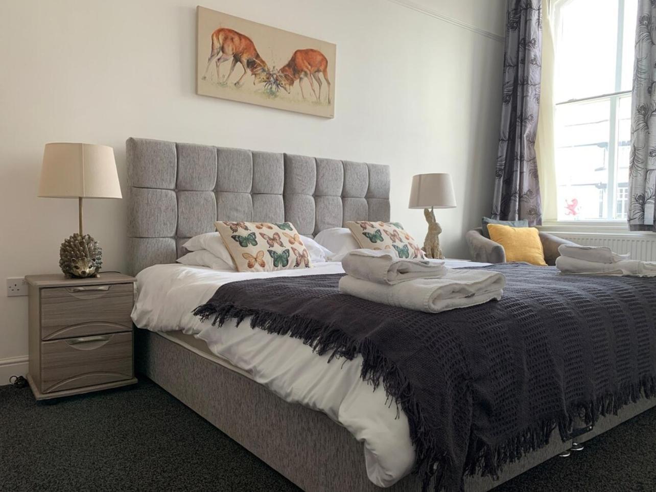 Market Place Serviced Apartments, * Leek